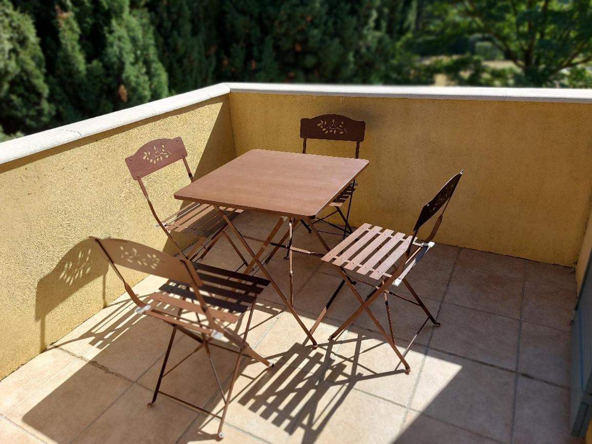 En Provence, Chez Stephanie Et Marcel Saint-Remy-de-Provence Bagian luar foto