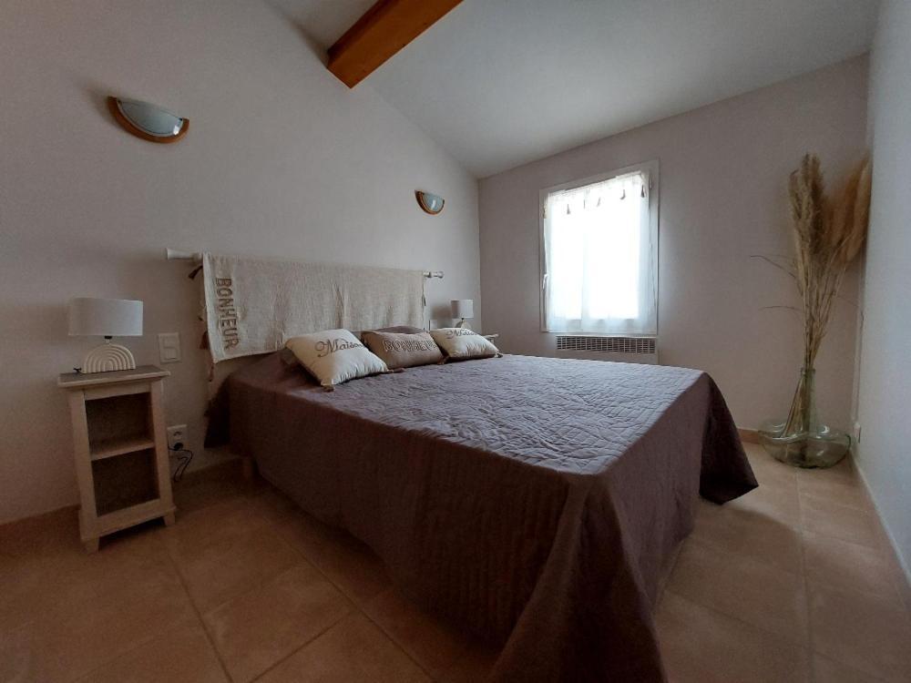 En Provence, Chez Stephanie Et Marcel Saint-Remy-de-Provence Bagian luar foto