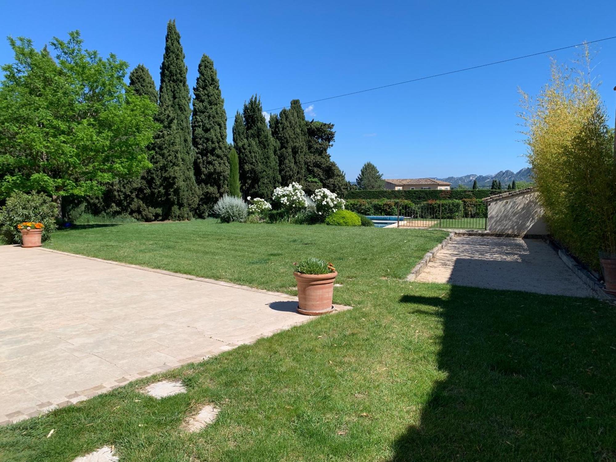 En Provence, Chez Stephanie Et Marcel Saint-Remy-de-Provence Bagian luar foto