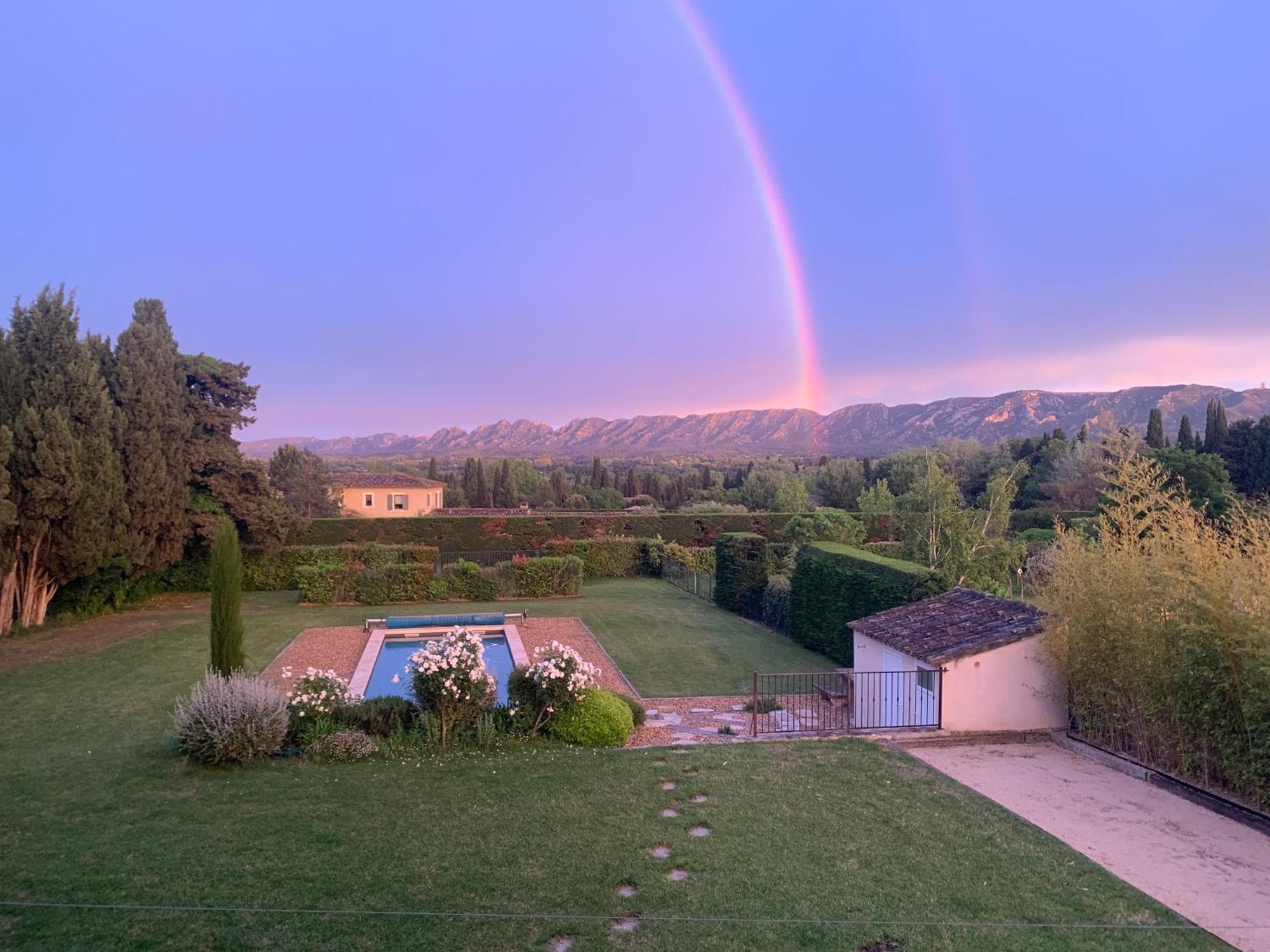 En Provence, Chez Stephanie Et Marcel Saint-Remy-de-Provence Bagian luar foto