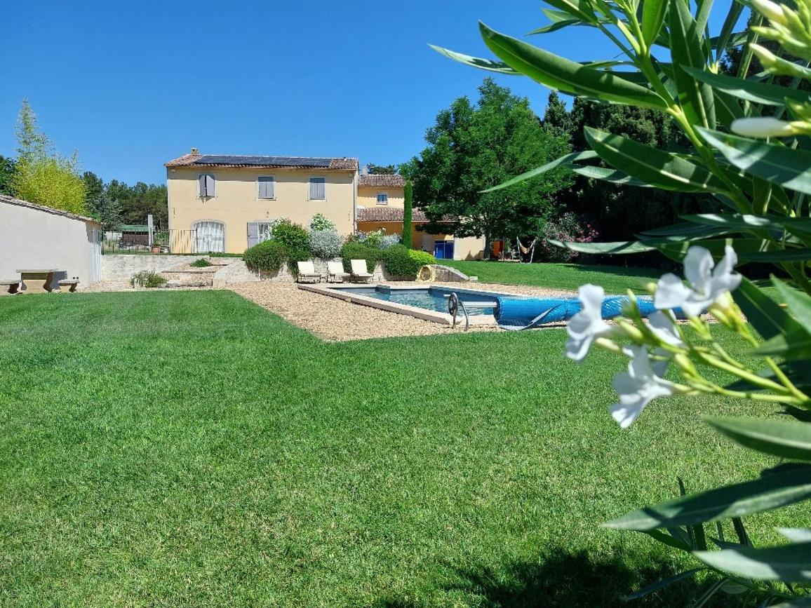 En Provence, Chez Stephanie Et Marcel Saint-Remy-de-Provence Bagian luar foto